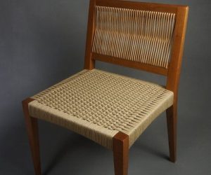Tapicería y silla tejida